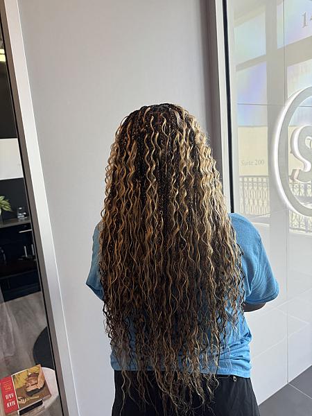 H-Town African Braids of Houston inside Fifi's