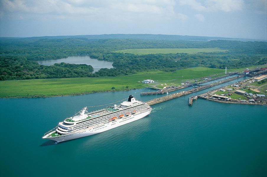 The Panama Canal Tours Mira Flores