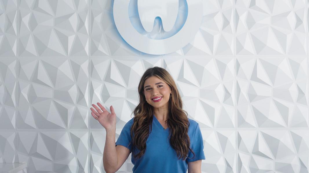 We Whiten Teeth Whitening
