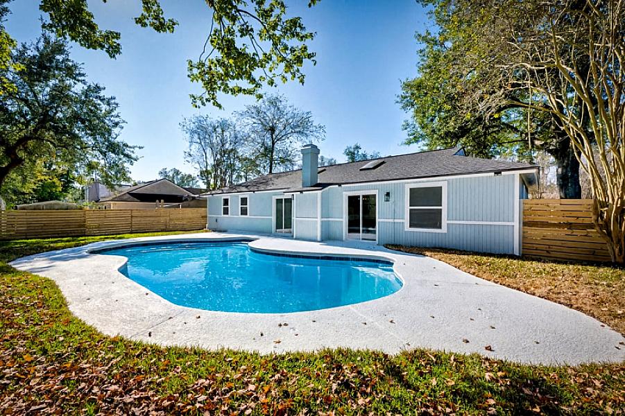Jax Nurses Buy Houses