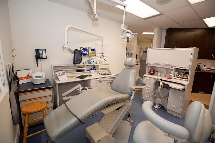 52nd Street Dental Clinic