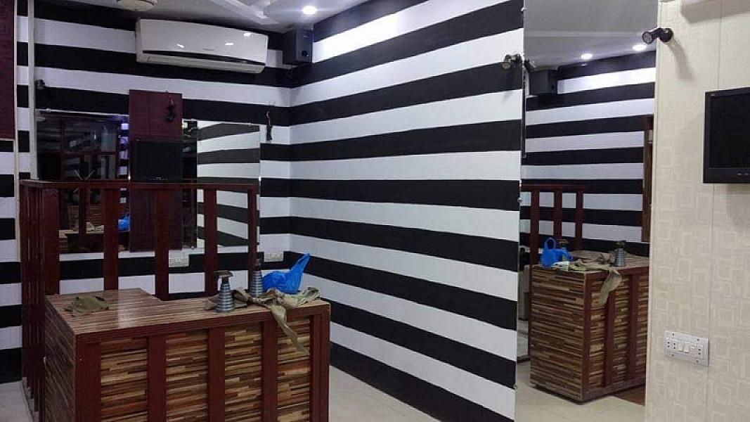 Ttanias Barber and Beauty Salon