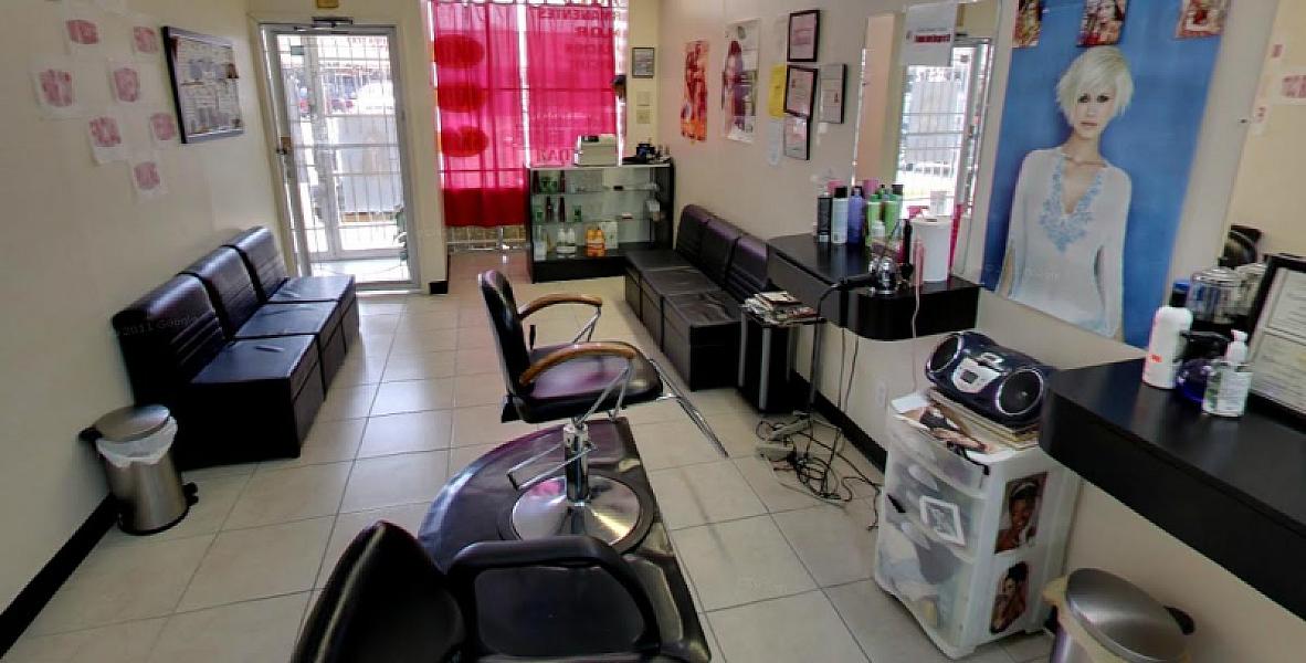 Anisa Beauty Parlor