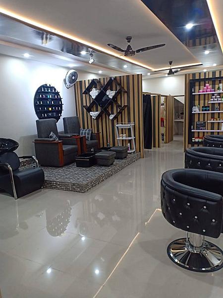 Royal Beauty Careers