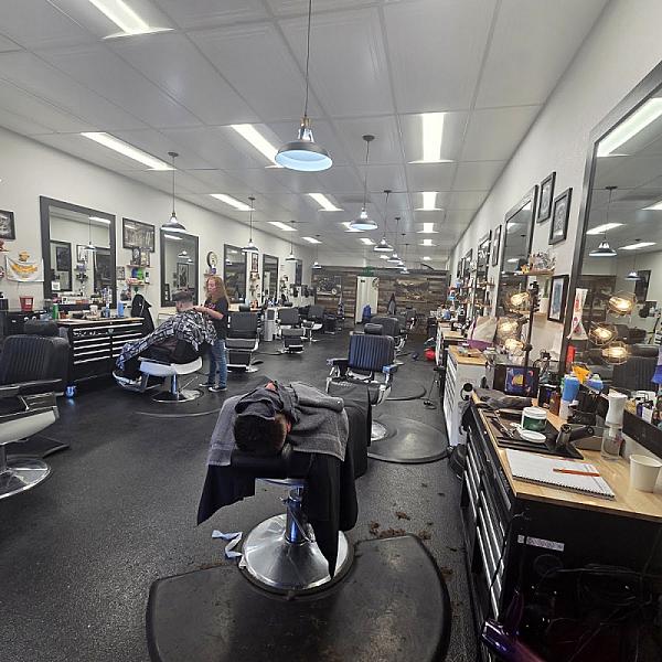 Junior's Old School Barbershop