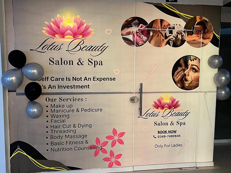 Salon Lotus