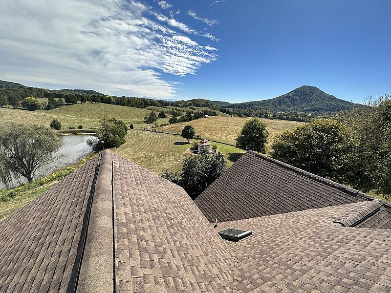 Roof Repair Specialist by Hood's