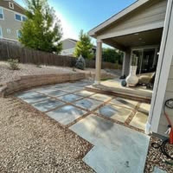 HLE Landscaping & Concrete